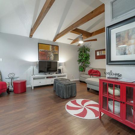 Hidden Couples Loft Retreat In Heights Foodie District Тампа Экстерьер фото